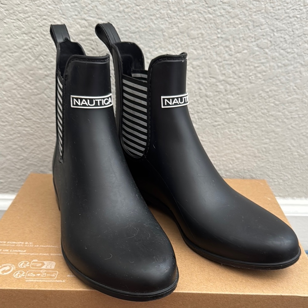 Nautica Black Ankle Rain Boots